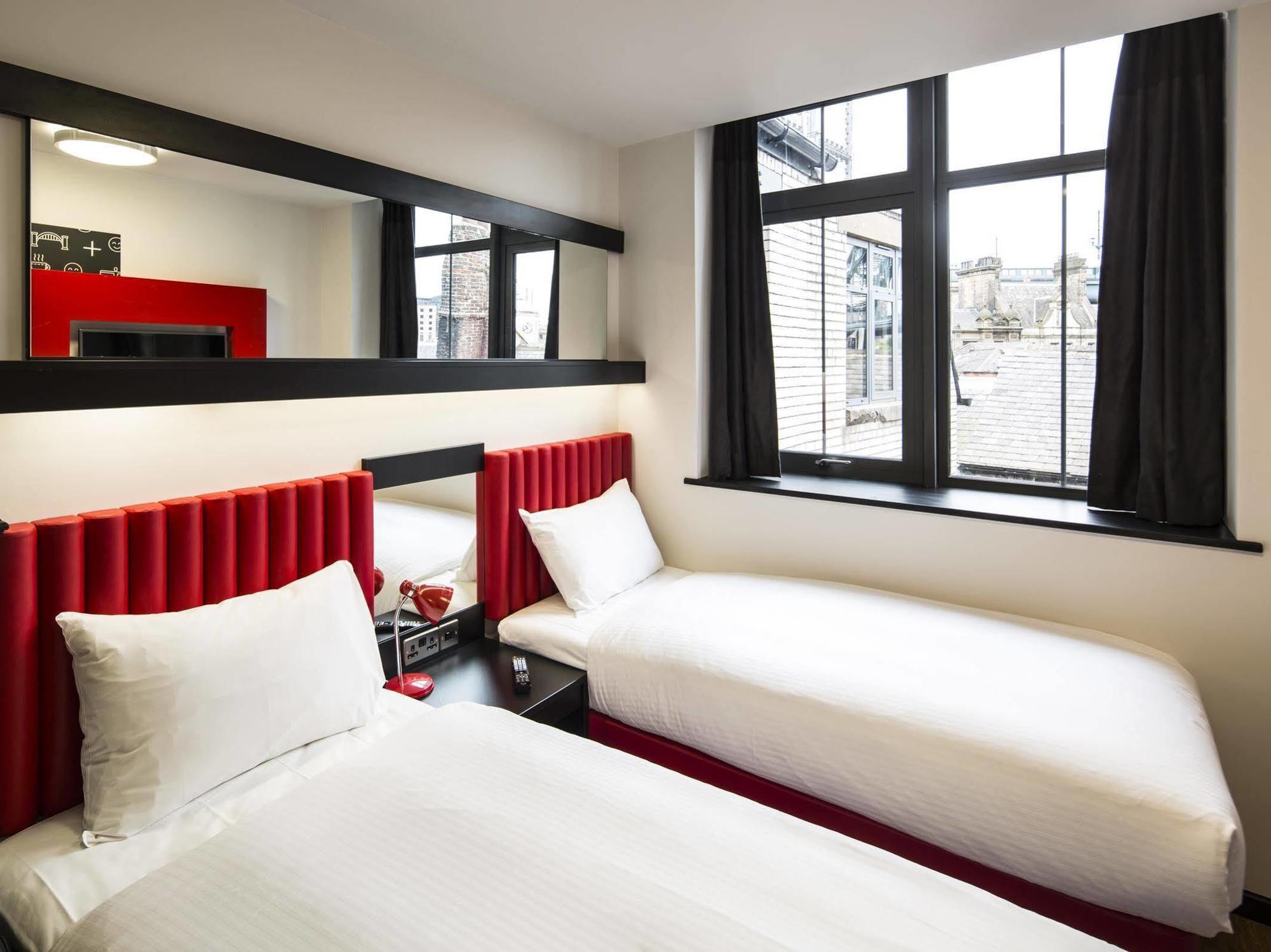 Tune Hotel Liverpool Exteriér fotografie
